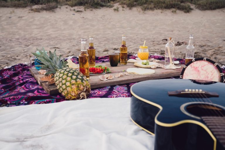 food drinks guitar beach (1) (1)